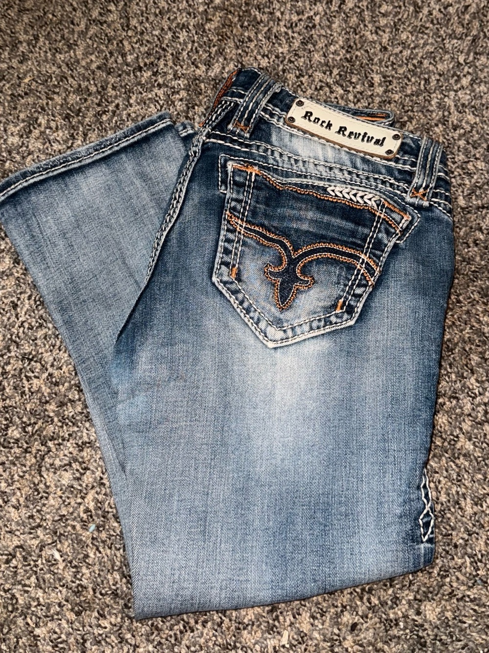 Rock Revival Women’s Faded Light Blue capris with Embroidered Pockets